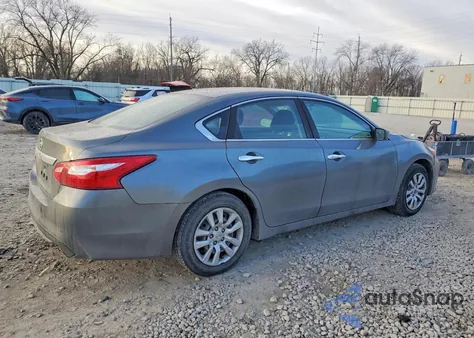 2016 Nissan Altima 2.5 из США, поврежденный, VIN 1N4AL3AP3GN320294